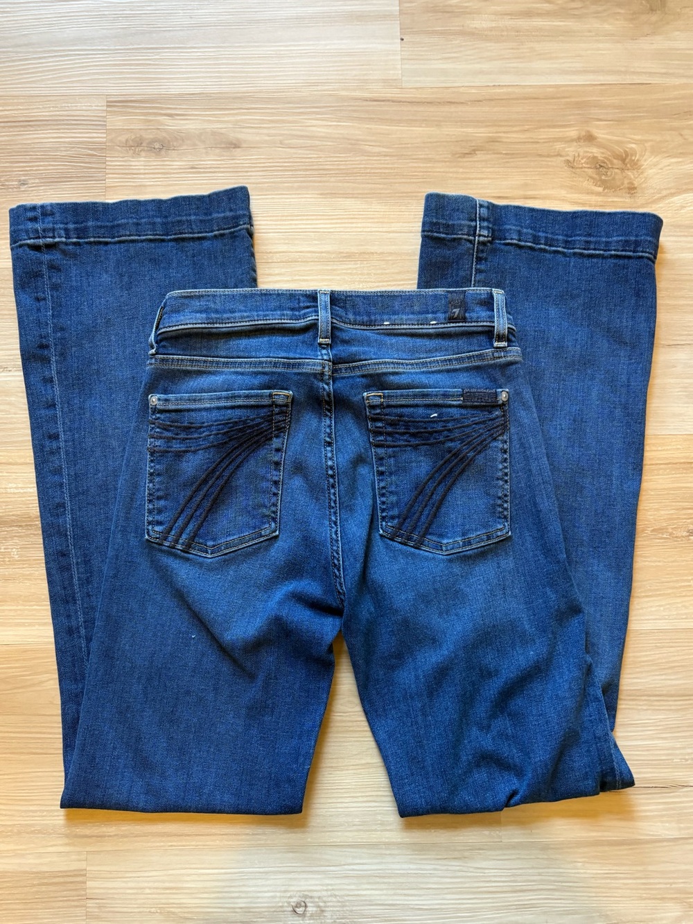 7FAMK Woman’s DOJO Dark Wash Jeans